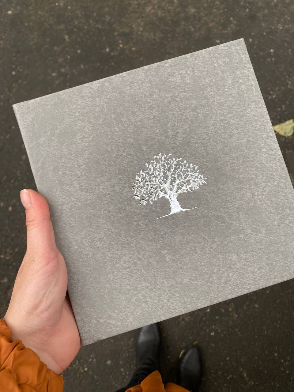 Печать фотокниг Тюмень. Фотограф в стиле минимализм Тюмень