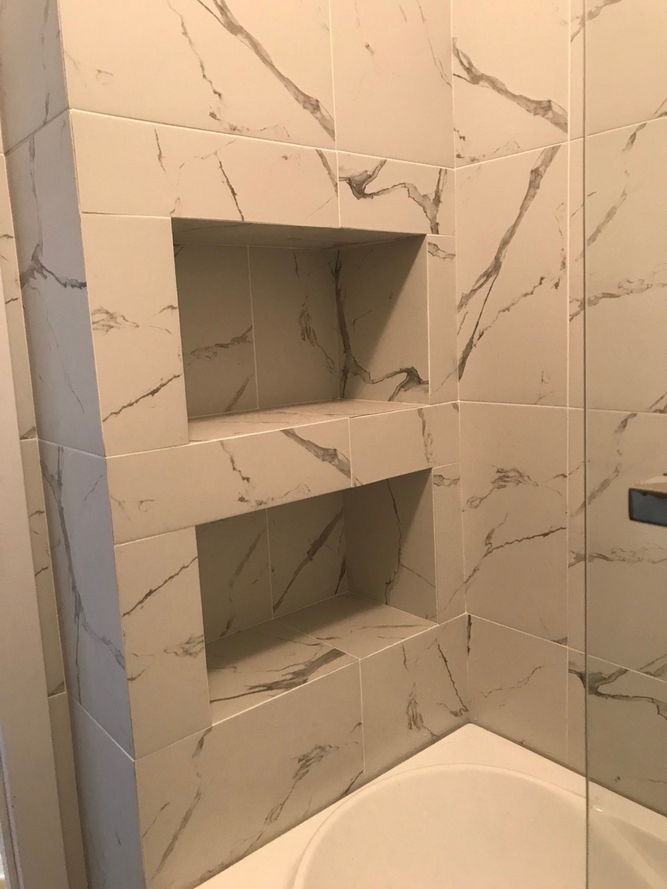 Ванная комната (ул. Генерала Махмута Гареева д. 5). Ремонт санузла, туалета, ванной под ключ в Казани. Укладка плитки