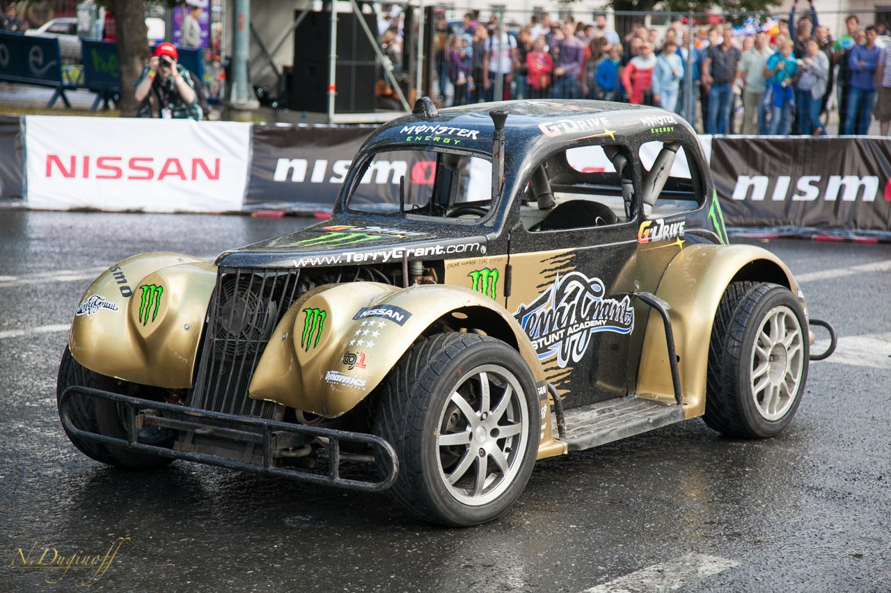 Nissan Nissmo Drive. Профессиональный фотограф Дугинов Николай | Екатеринбург