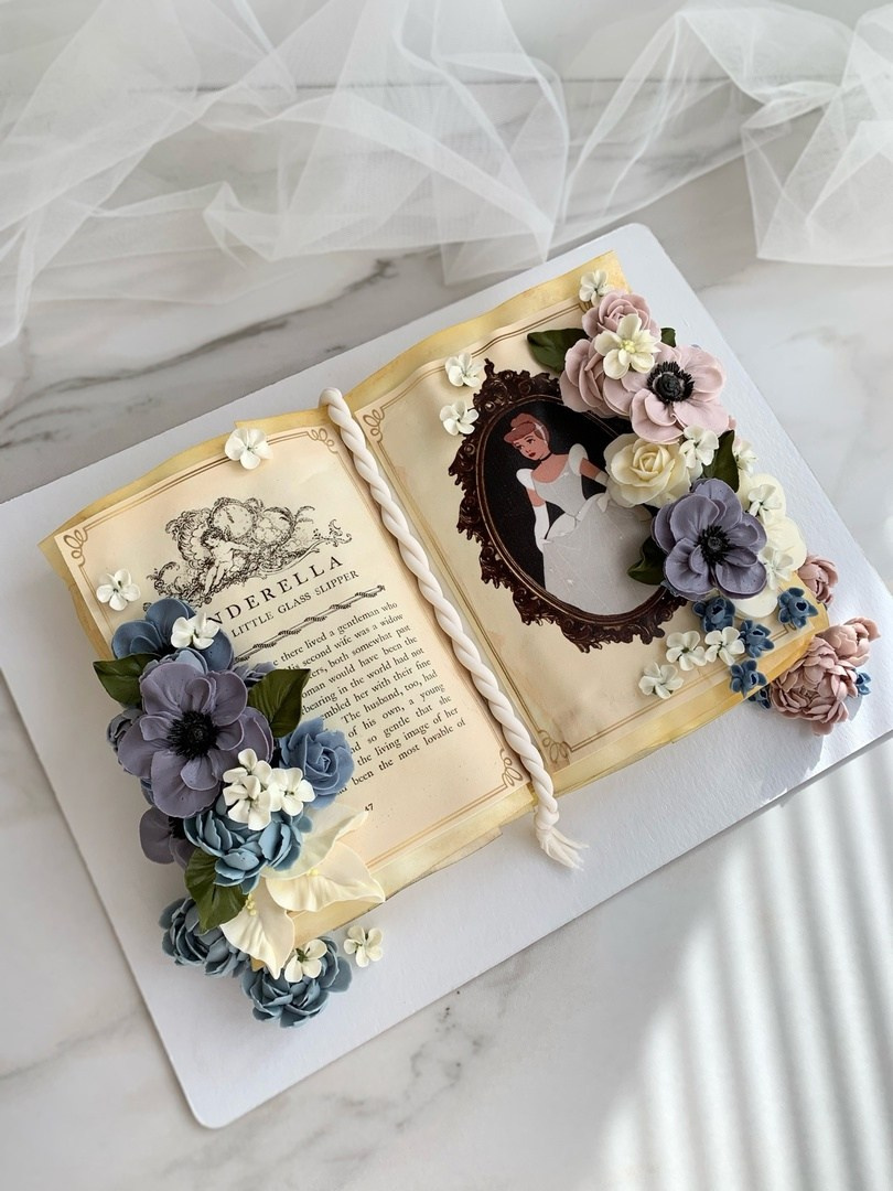 Аникина Юлия / Кремовая флористика в корейской технике