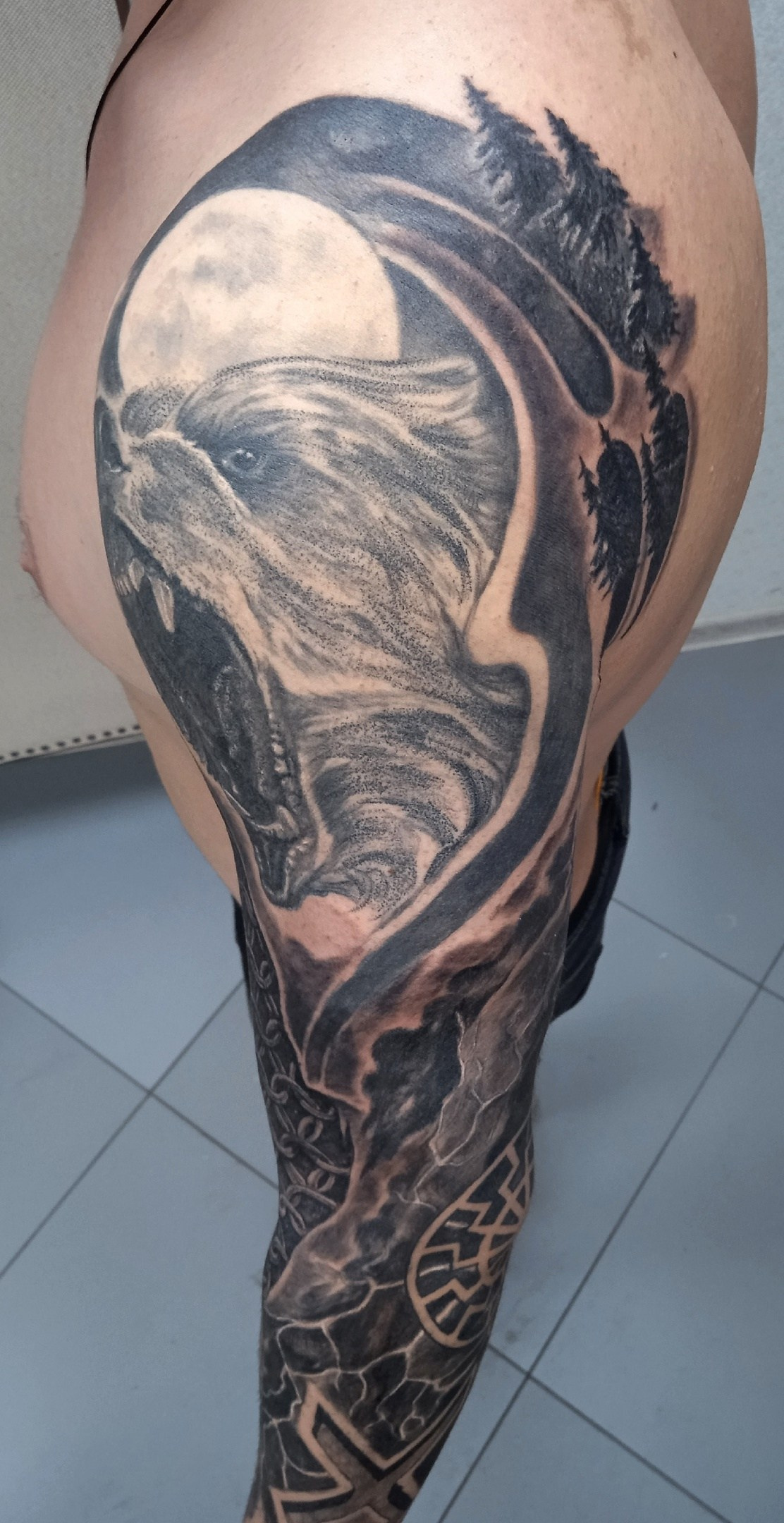 Тату. Яр Панов Арт.Картины, татуировки, роспись стен и одежды в Москве