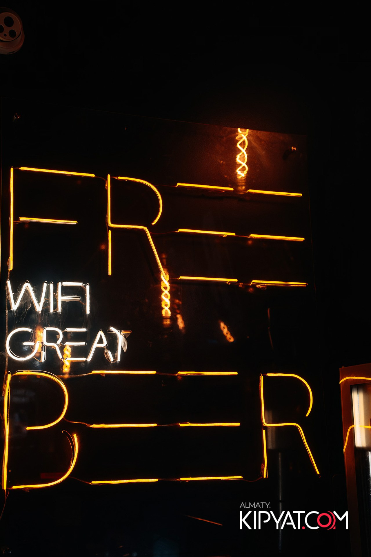 VICE CITY. КИПЯТКОМ АЛМАТЫ! Фотосъемка мероприятий в Алматы