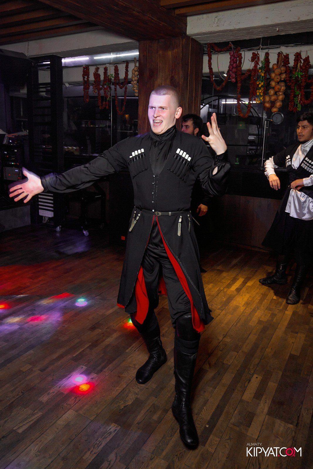 ВАХТАНГУРИ. КИПЯТКОМ АЛМАТЫ!