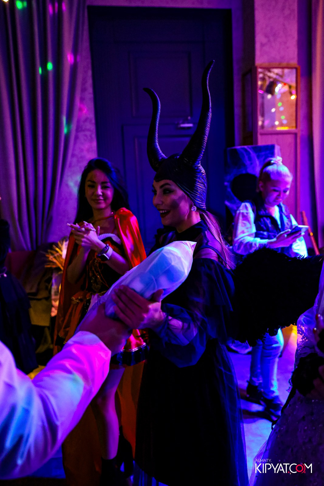 HALLOWEEN — ПИНТА НА ТУЛЕБАЕВА. КИПЯТКОМ АЛМАТЫ!