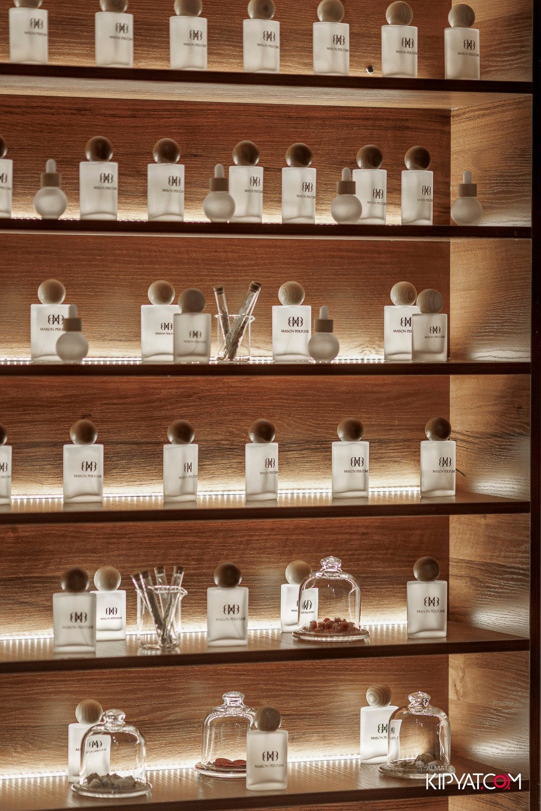 ОТКРЫТИЕ ПАРФЮМЕРНОГО ДОМА MAISON PERFUME. КИПЯТКОМ АЛМАТЫ!