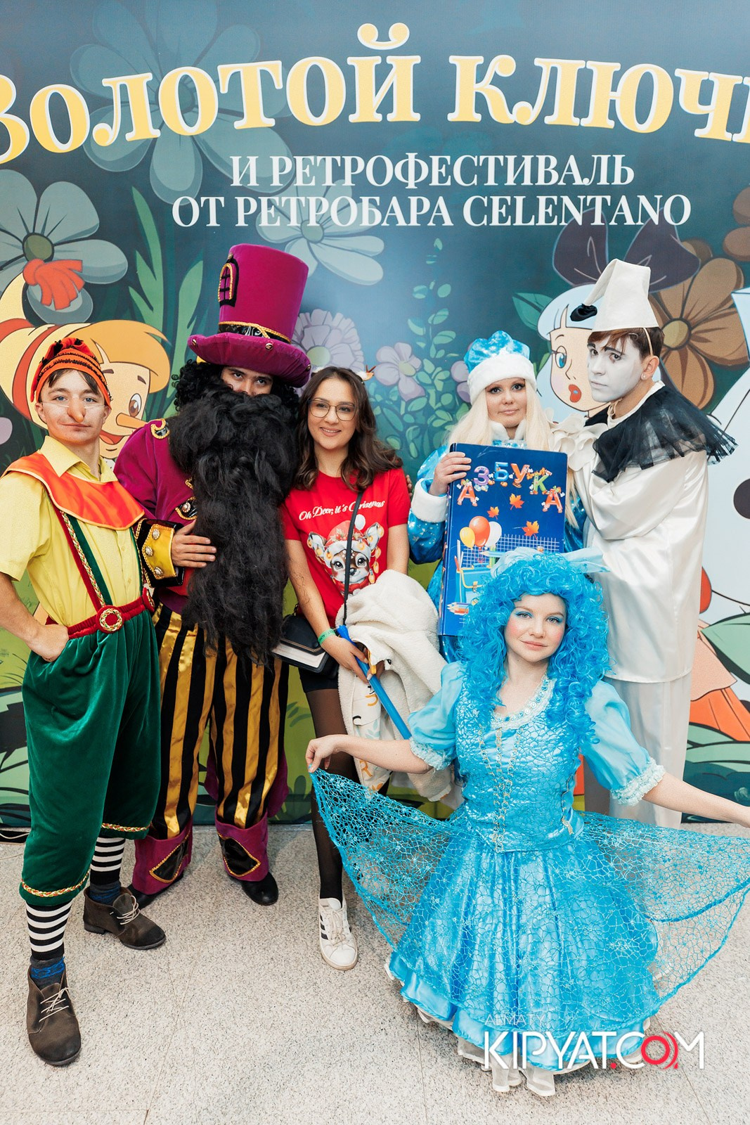 ЗОЛОТОЙ КЛЮЧИК И РЕТРОФЕСТИВАЛЬ ОТ РЕСТОБАРА CELENTANO. КИПЯТКОМ АЛМАТЫ!