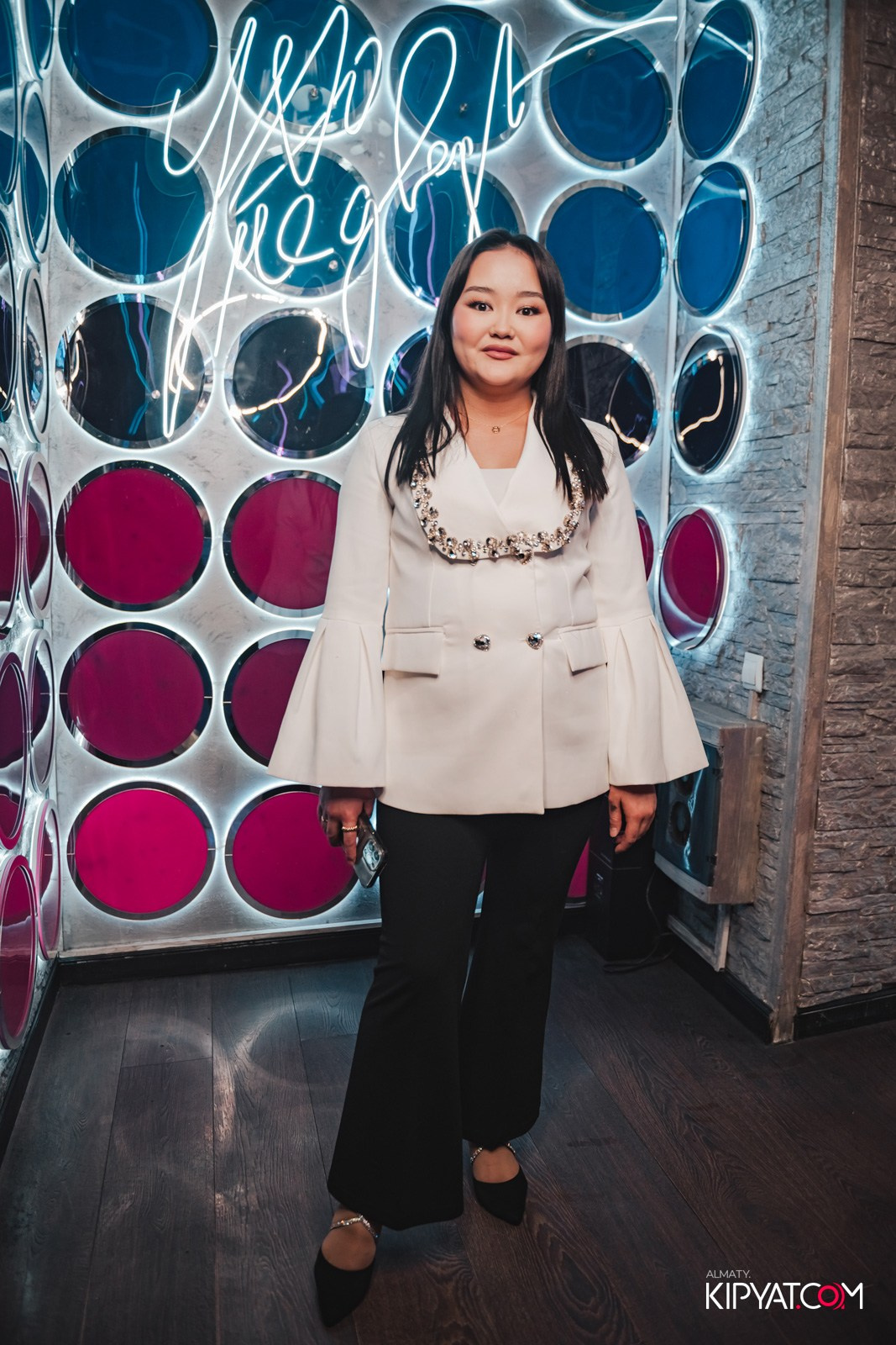 УХО И МЕДВЕДЬ НА ГАГАРИНА. КИПЯТКОМ АЛМАТЫ!