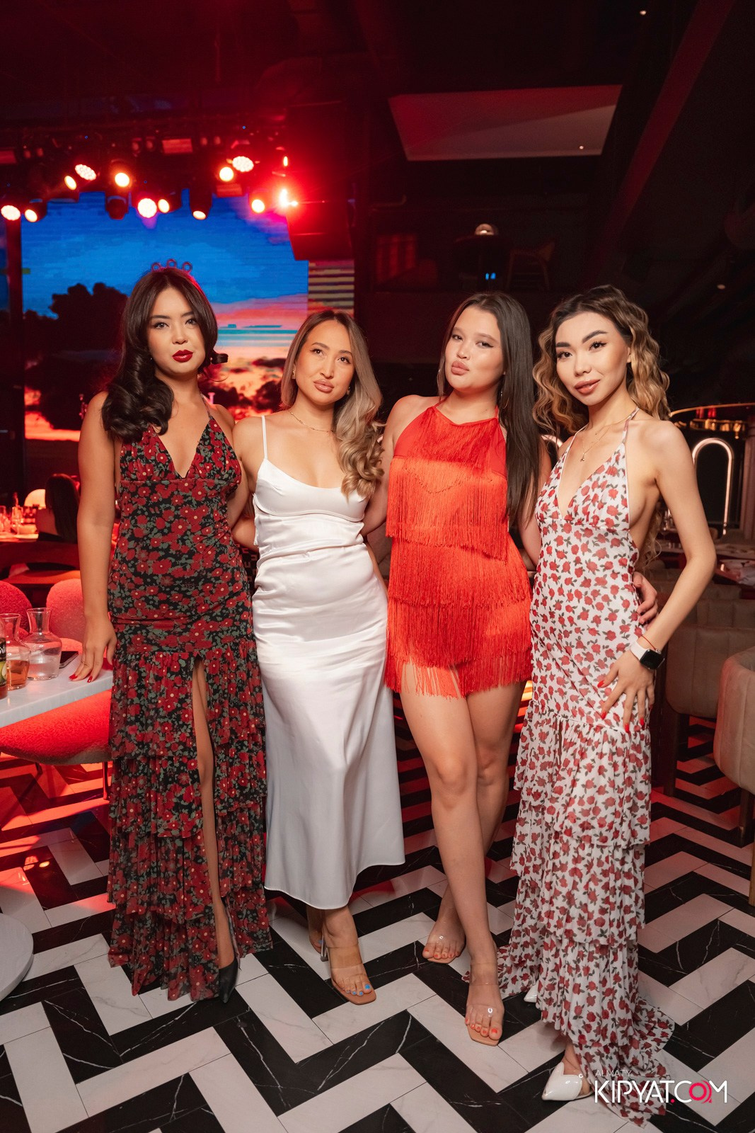 QUEEN. КИПЯТКОМ АЛМАТЫ!