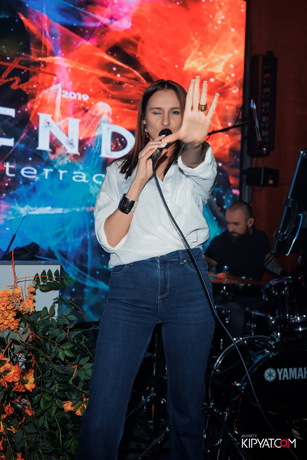 FRIENDS BAR & TERRACE. КИПЯТКОМ АЛМАТЫ!