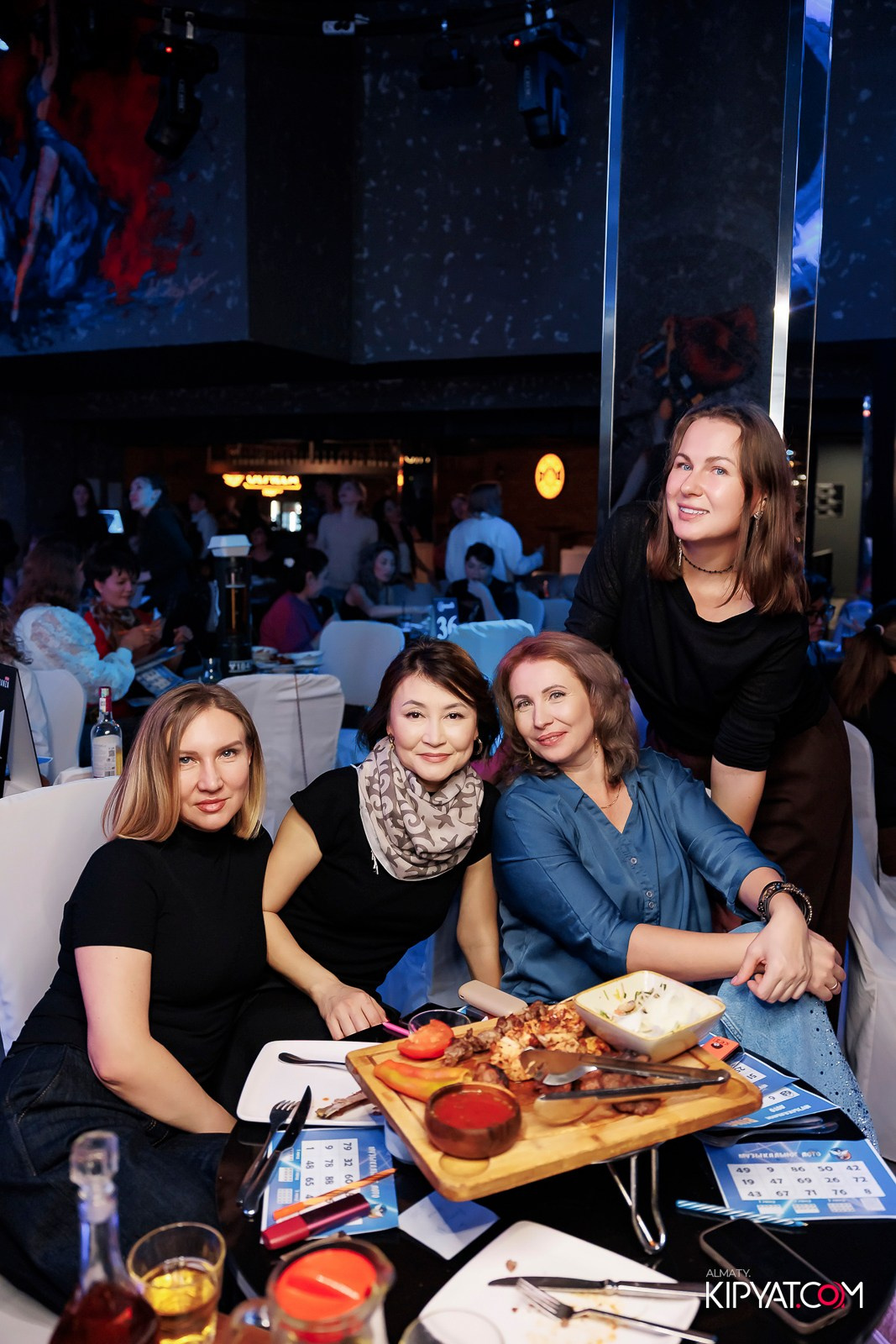 МУЗЫКАЛЬНОЕ ЛОТО В HIT RETRO. КИПЯТКОМ АЛМАТЫ! Фотосъемка мероприятий в Алматы