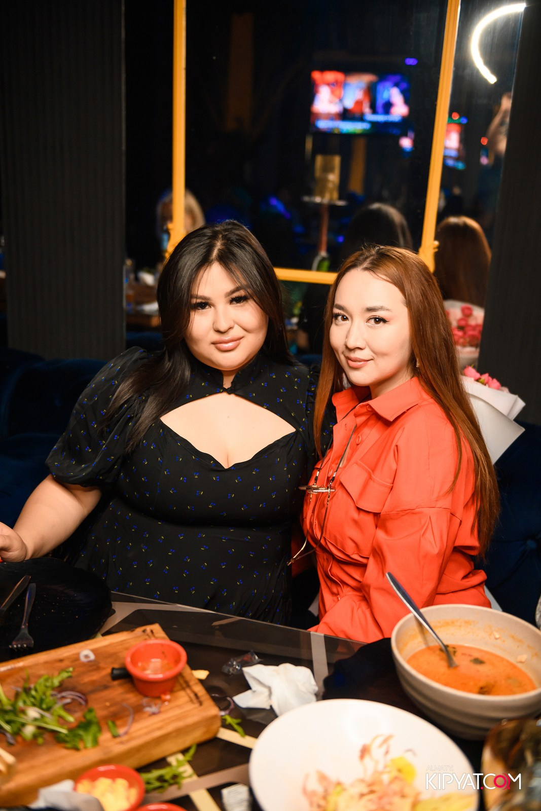 УХО И МЕДВЕДЬ НА ГАГАРИНА. КИПЯТКОМ АЛМАТЫ!