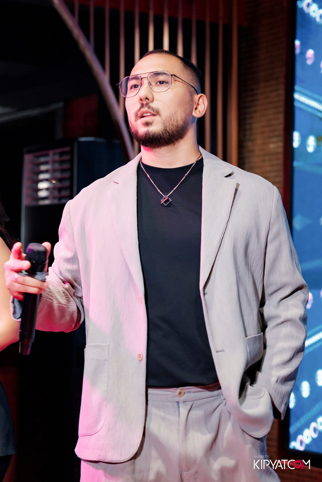 ЗАЯ, НА БИС. КИПЯТКОМ АЛМАТЫ!