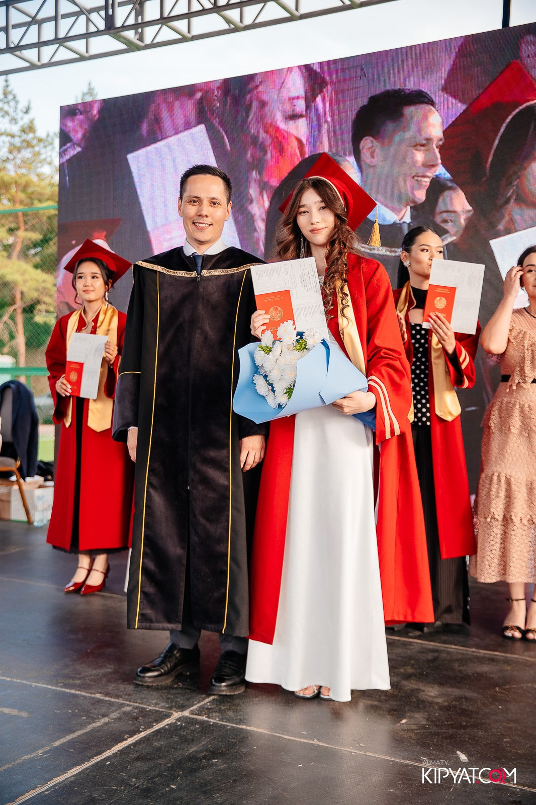 ВРУЧЕНИЕ ДИПЛОМОВ — НАРХОЗ КОЛЛЕДЖ. Part 3. КИПЯТКОМ АЛМАТЫ!