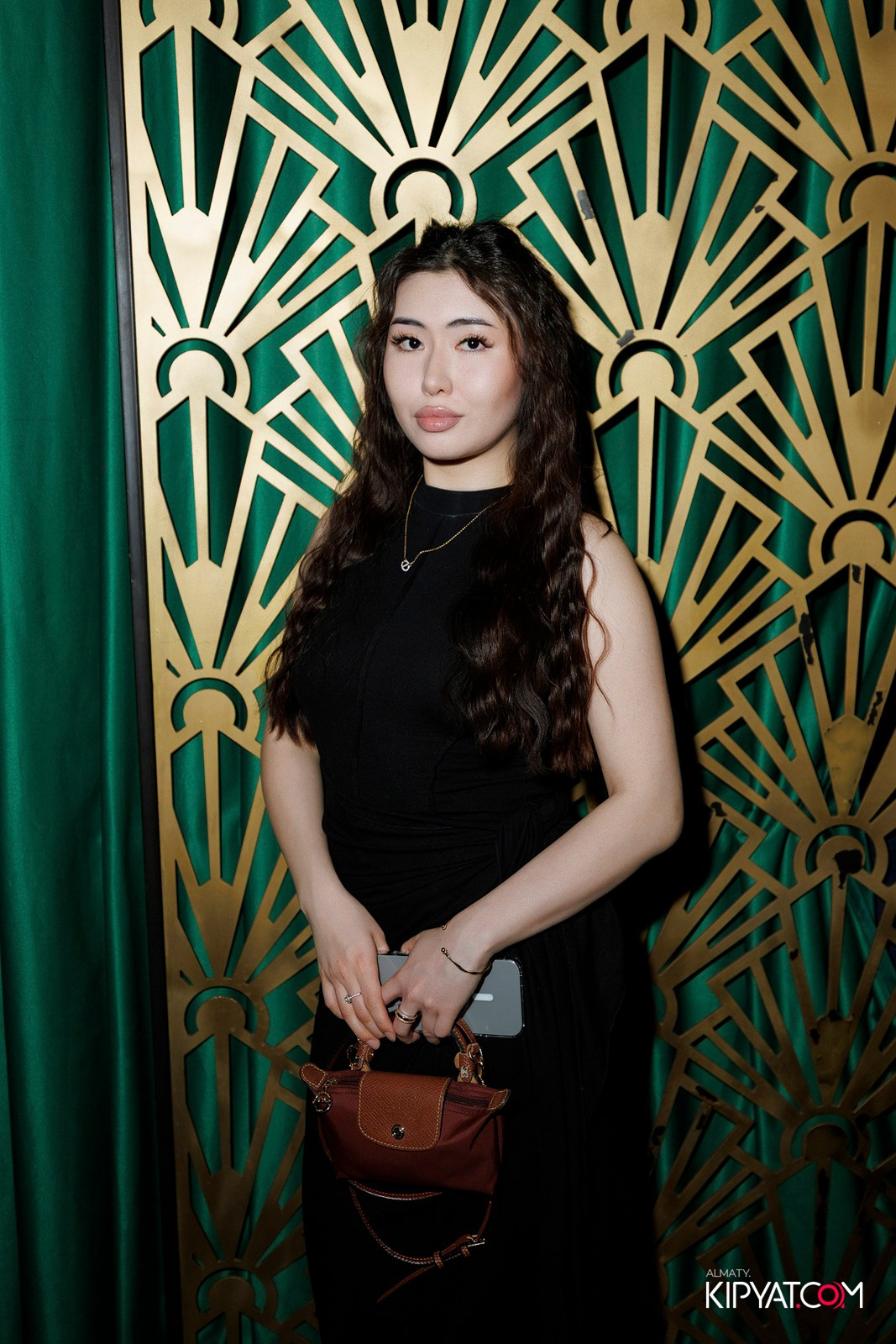 OLOVO BAR НА САТПАЕВА. КИПЯТКОМ АЛМАТЫ! Фотосъемка мероприятий в Алматы