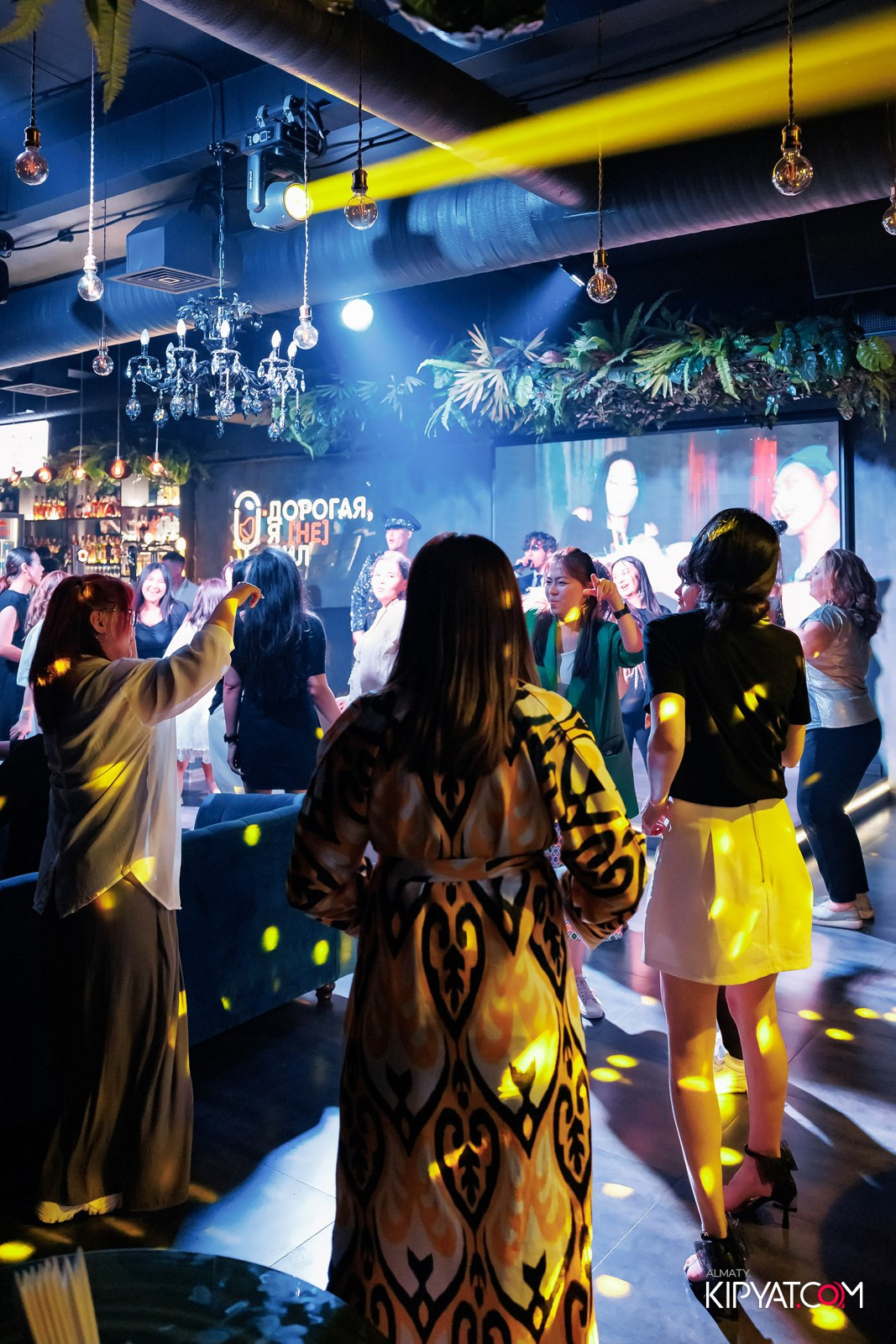 ДОРОГАЯ, Я НЕ ПИЛ. КИПЯТКОМ АЛМАТЫ!