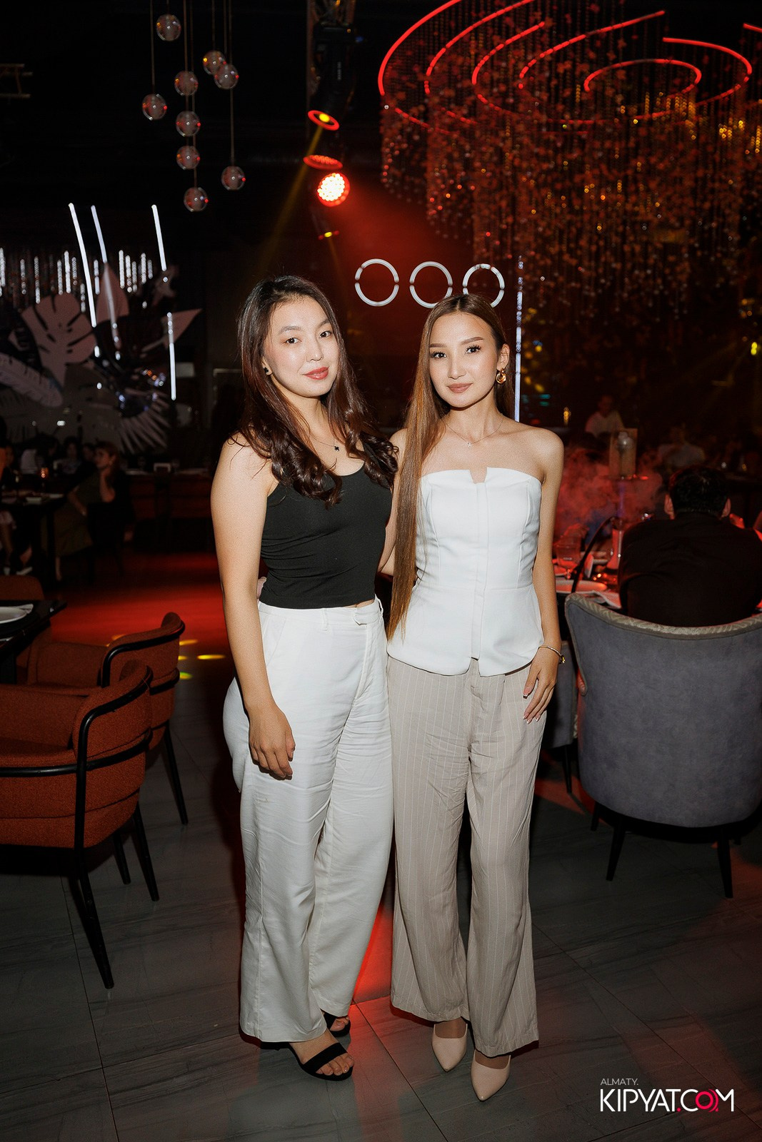 FRIENDS BAR & TERRACE. КИПЯТКОМ АЛМАТЫ! Фотосъемка мероприятий в Алматы