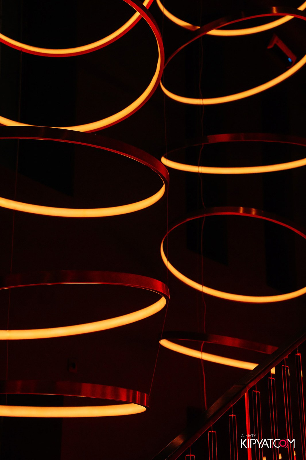 МИХАИЛ ШУФУТИНСКИЙ С СОЛЬНЫМ КОНЦЕРТОМ В QUEEN ALMATY. КИПЯТКОМ АЛМАТЫ!