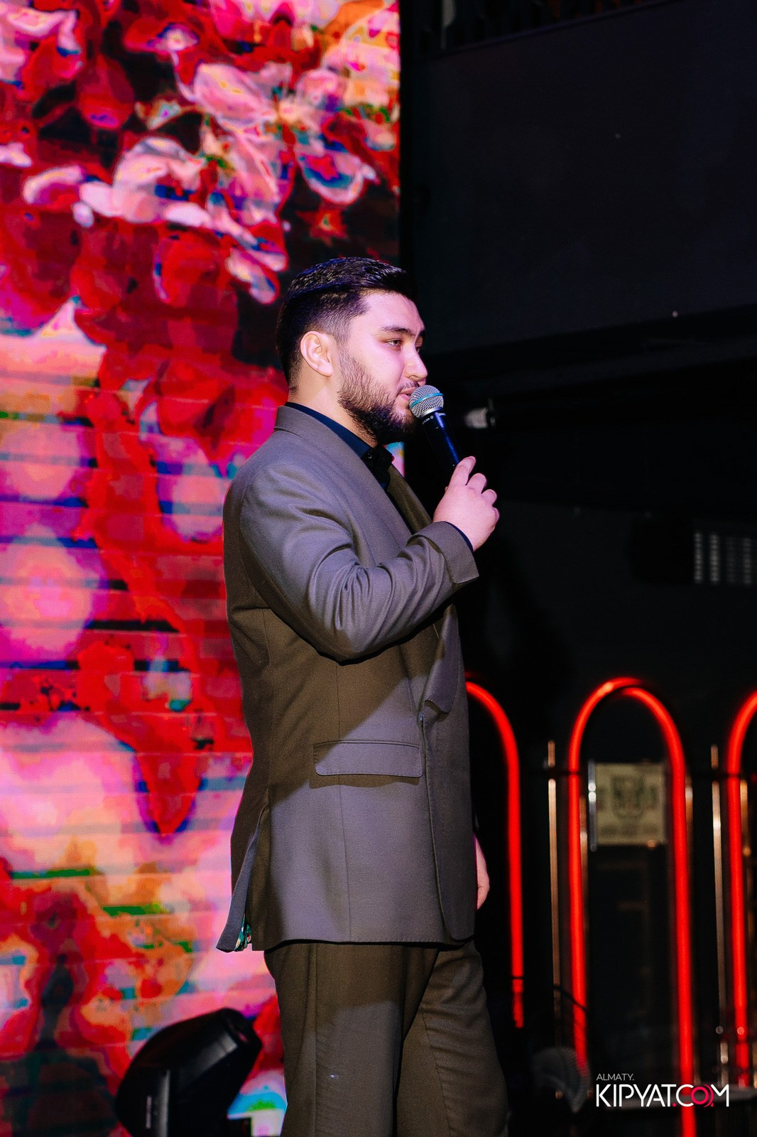 QUEEN. КИПЯТКОМ АЛМАТЫ!