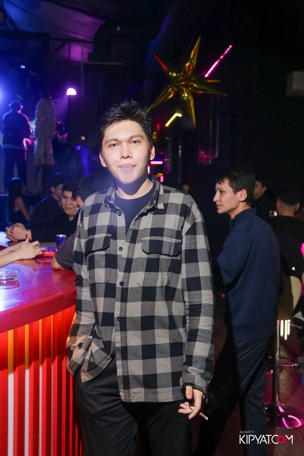 UYAT EMES BAR. КИПЯТКОМ АЛМАТЫ! Фотосъемка мероприятий в Алматы