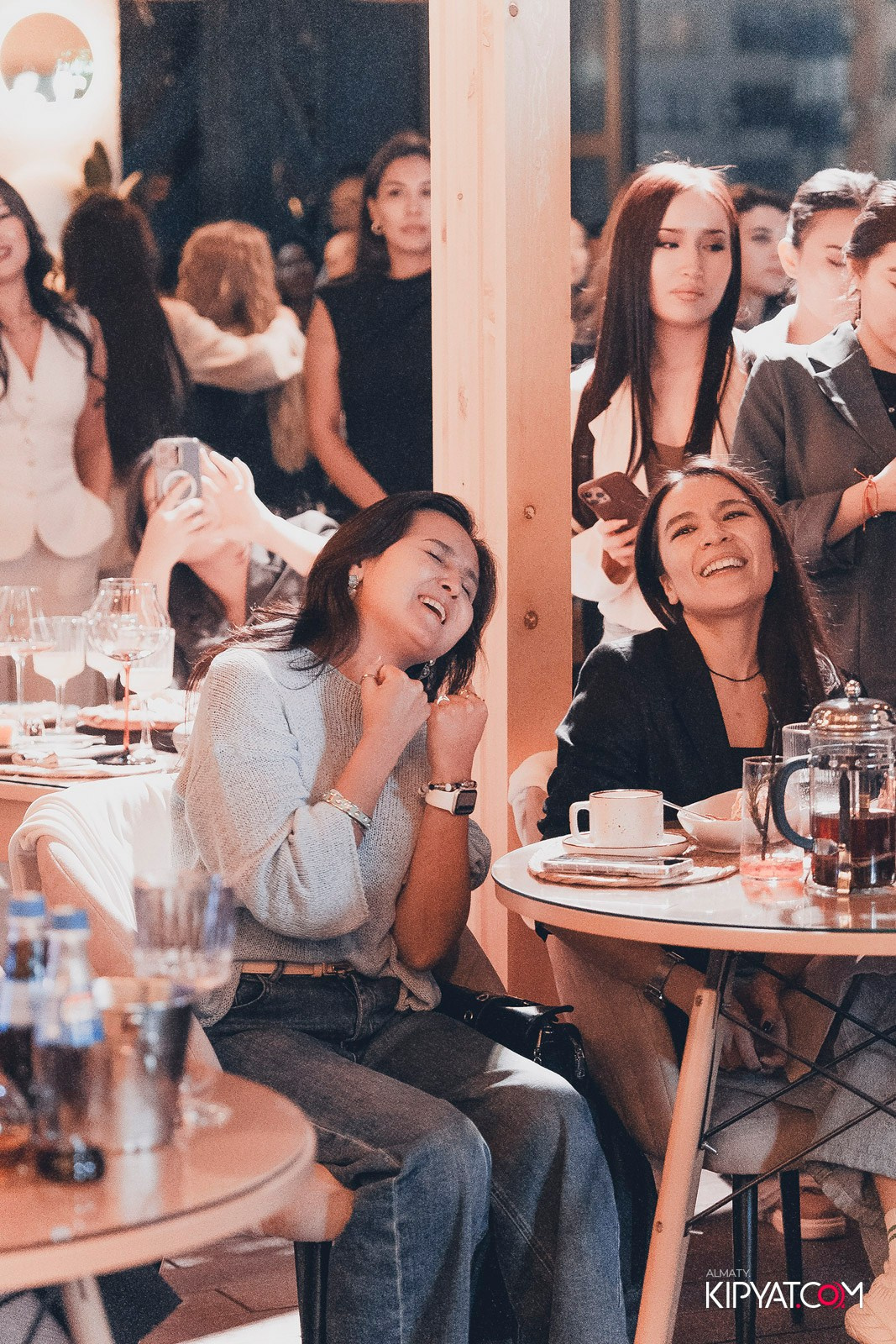 THE BROOKLN B MOOD KARAOKE & TERRACE. КИПЯТКОМ АЛМАТЫ!