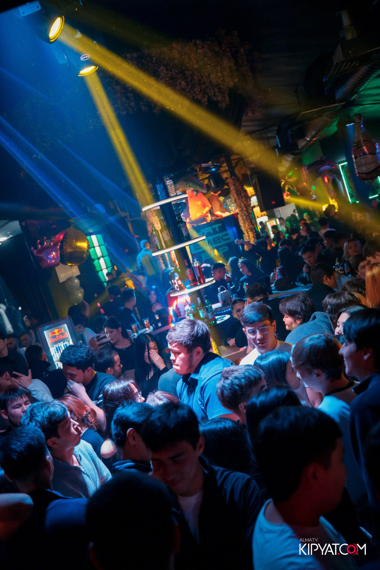 UYAT EMES BAR. КИПЯТКОМ АЛМАТЫ! Фотосъемка мероприятий в Алматы