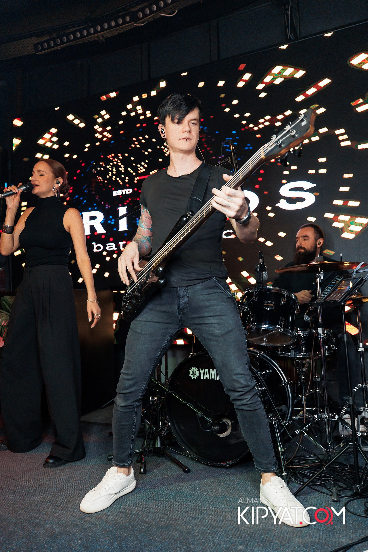 FRIENDS TERRACE & BAR. КИПЯТКОМ АЛМАТЫ! Фотосъемка мероприятий в Алматы