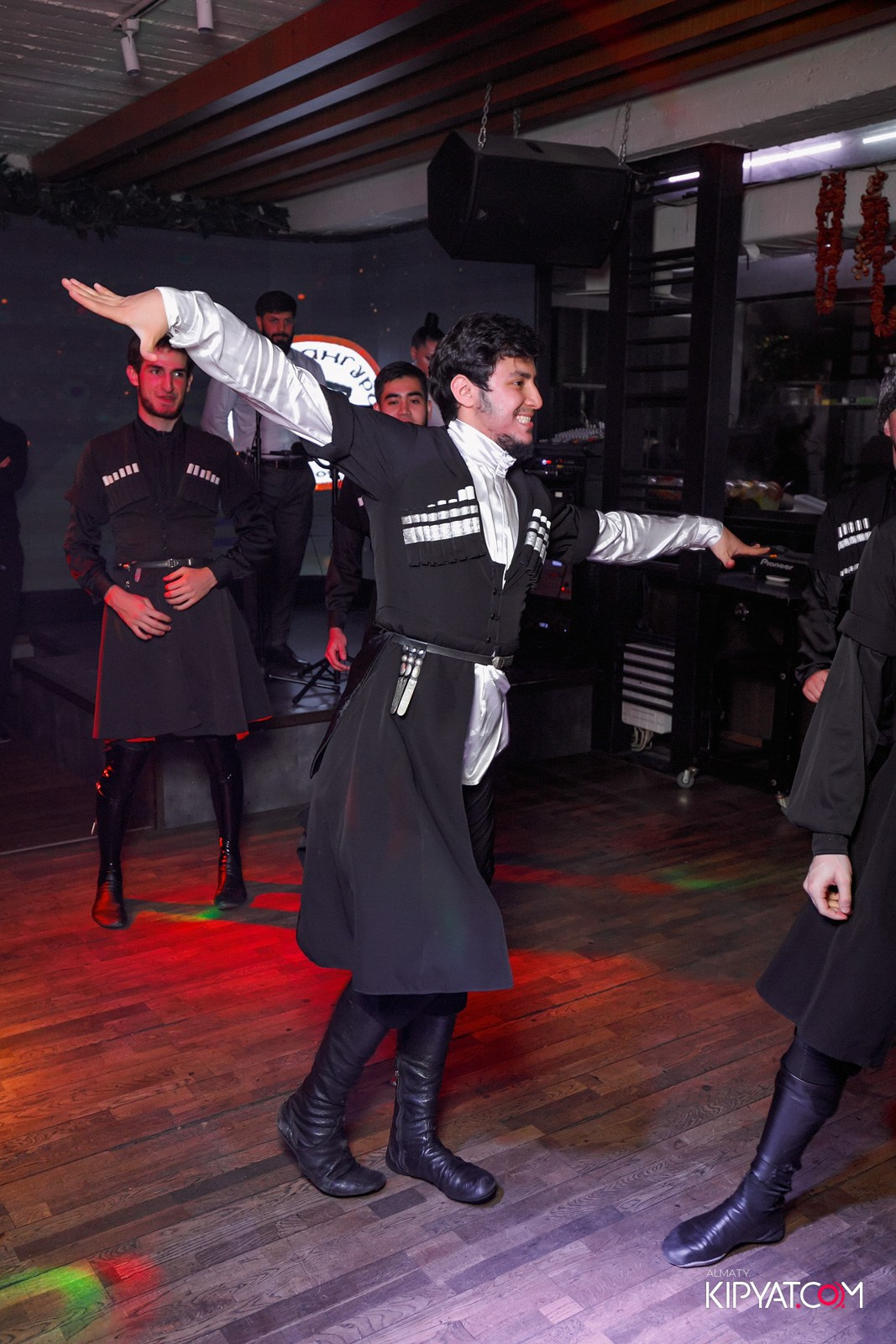 ВАХТАНГУРИ. КИПЯТКОМ АЛМАТЫ!