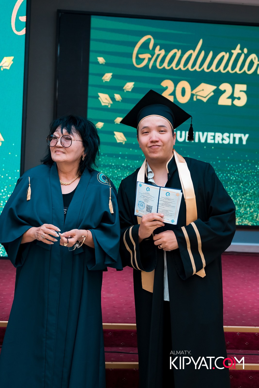 GRADUATION 2025 Q UNIVERSITY. КИПЯТКОМ АЛМАТЫ!