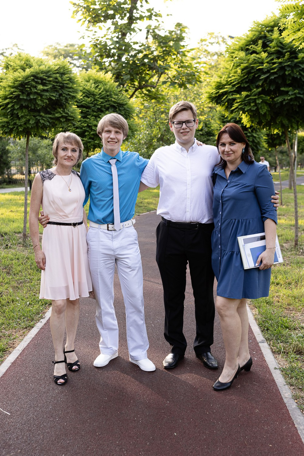 Фотосъёмка выпускного в школе. Свадебный фотограф, фотосъемка в Крыму, Севастополе, Симферополе, Ялте