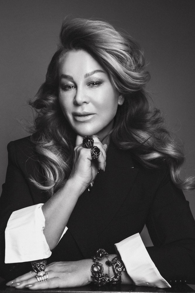 Женский фотограф зрелая красота индивидуальная фотосессия для женщин 35+ простых не моделей в элегантном возрасте в Москва Хабаровск Калининрад Сочи Красноярск Абакан красиво стареть красиво vrublin Визажист стилист модно стильно студия