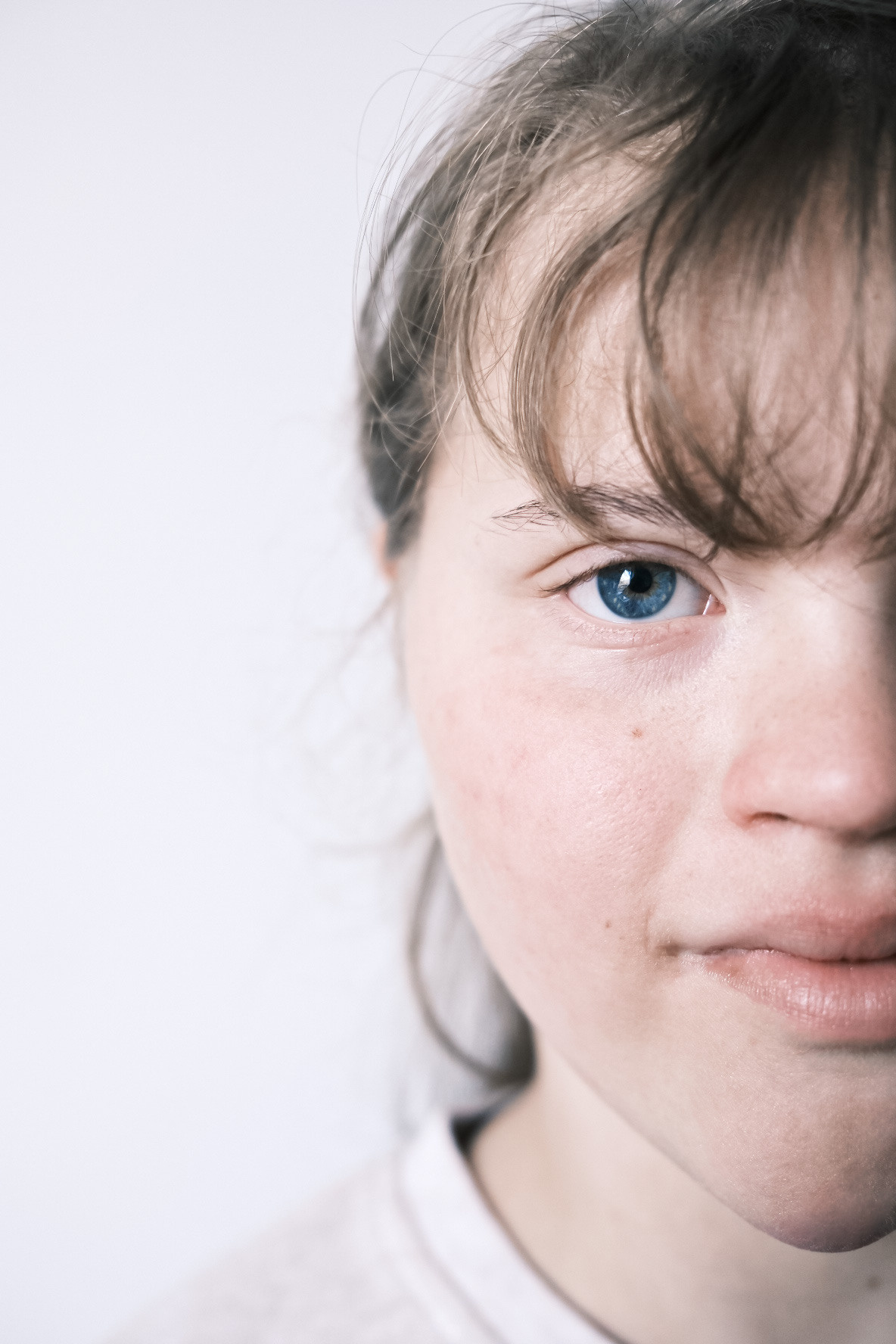 Portraits of the Simple-Hearted, April 2022. Photographer in Israel Alice Milchin
