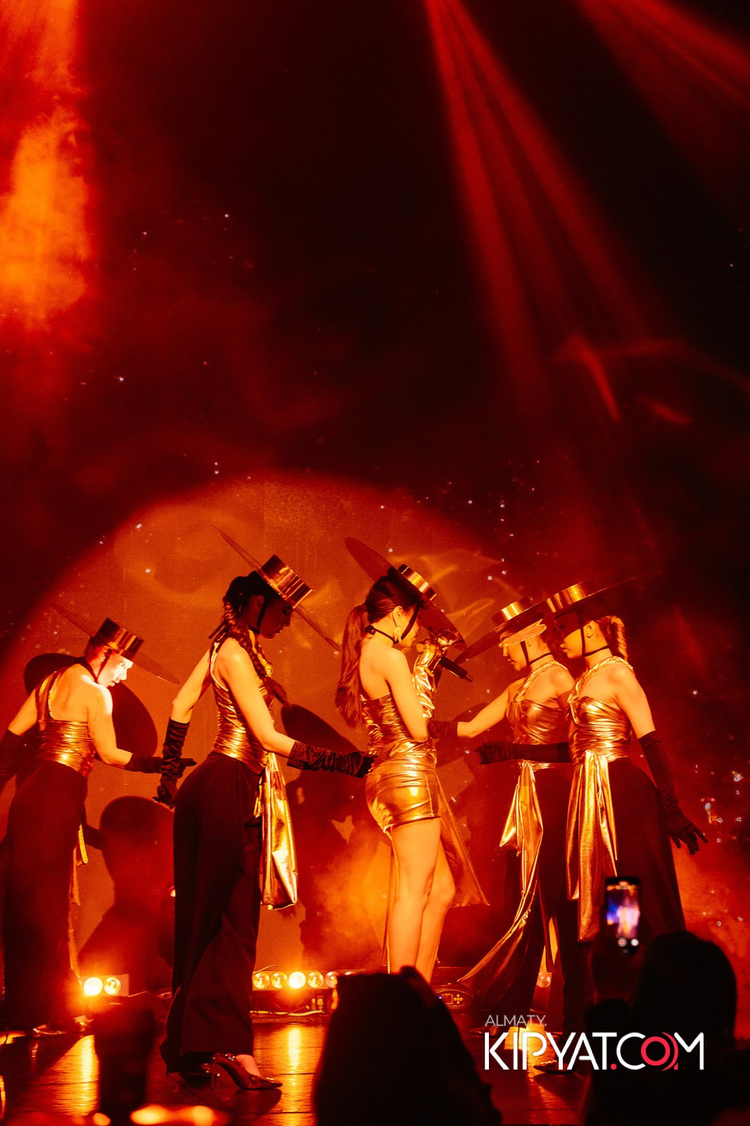 QUEEN. КИПЯТКОМ АЛМАТЫ!