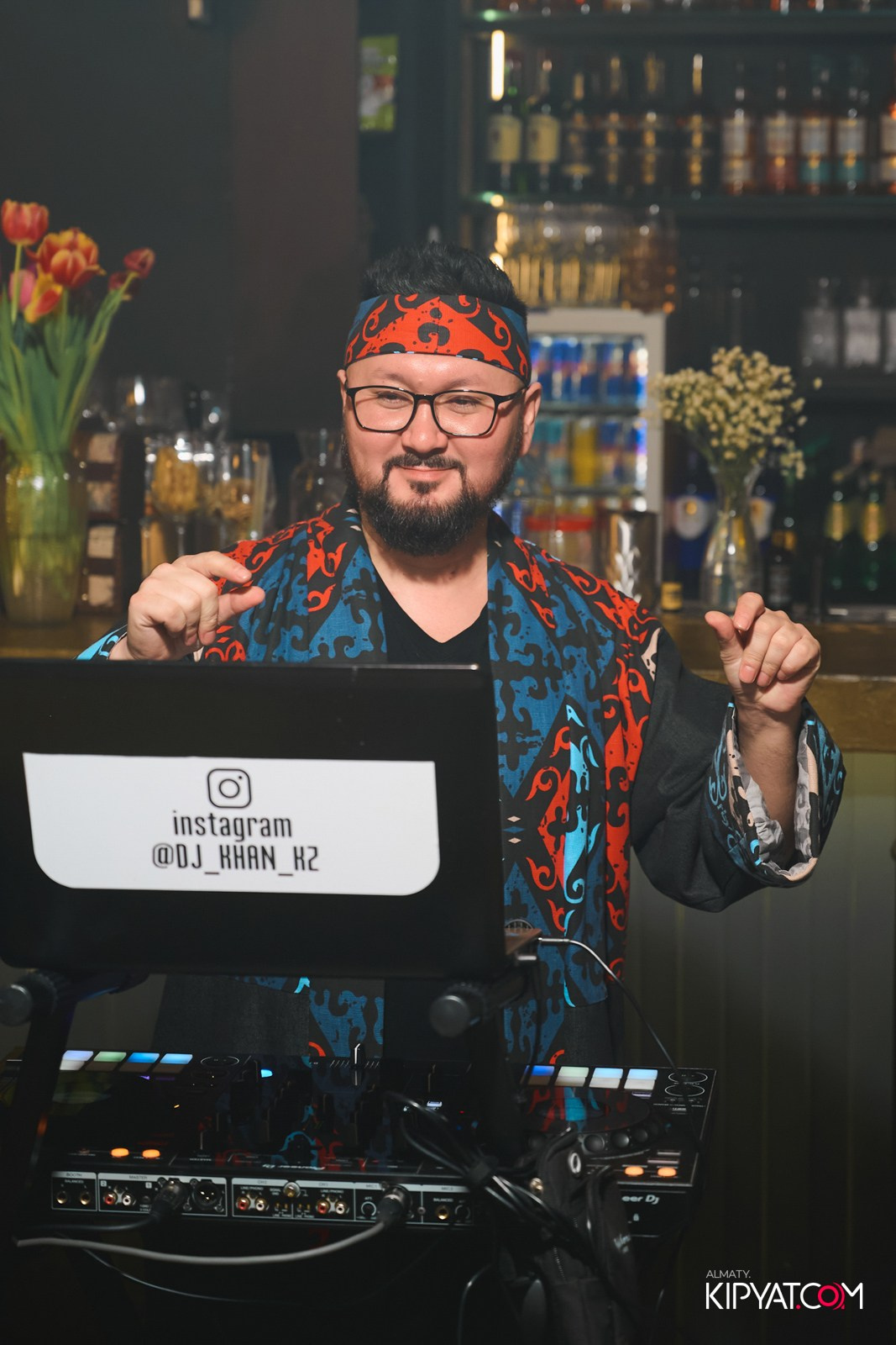 URBAN COFFEE. КИПЯТКОМ АЛМАТЫ!