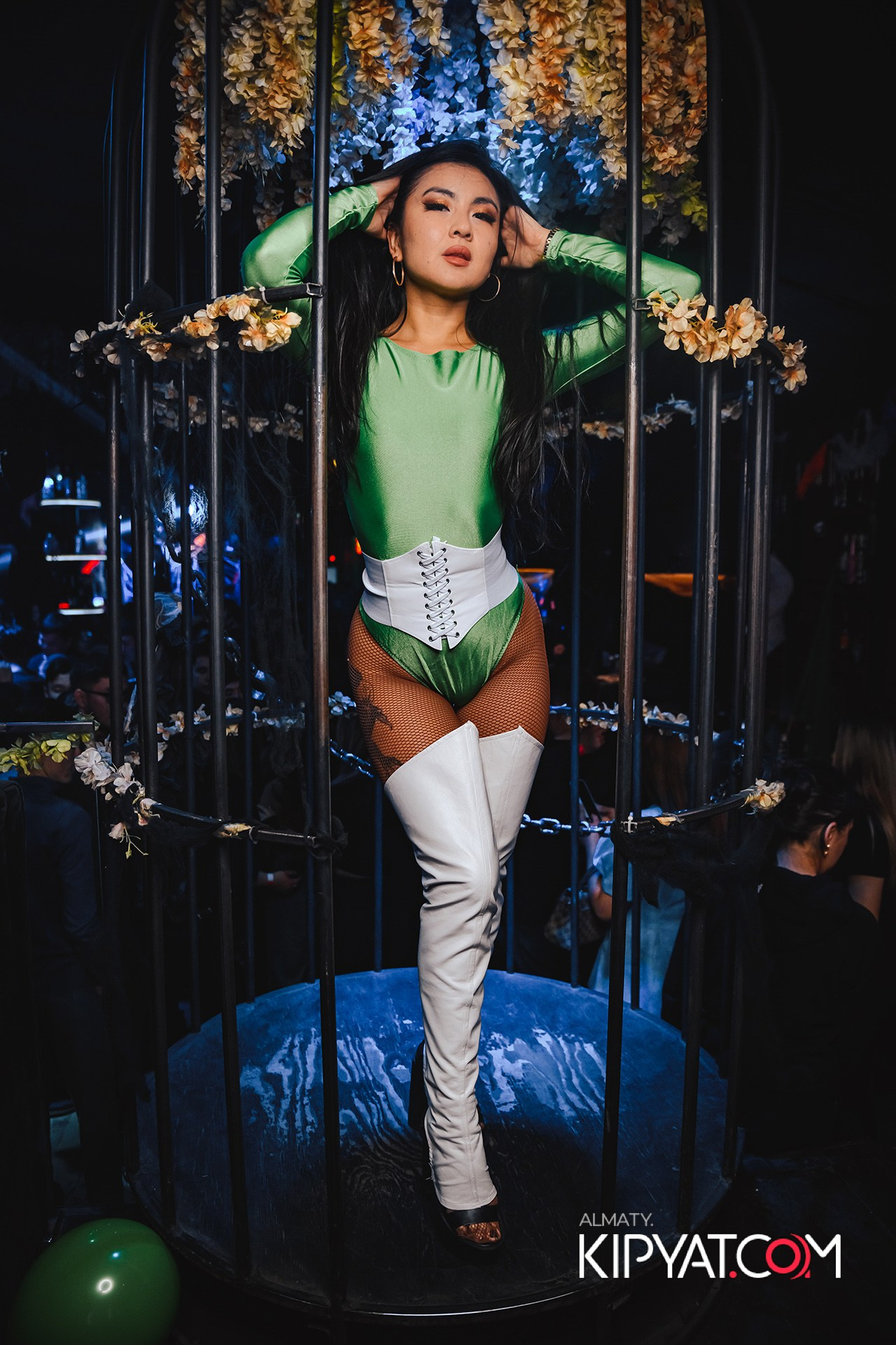 UYAT EMES BAR. КИПЯТКОМ АЛМАТЫ!