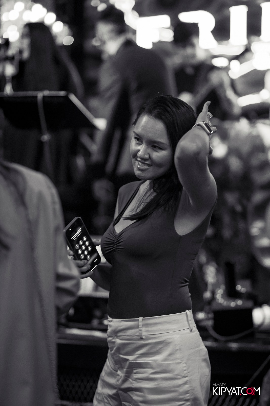 FRIENDS BAR & TERRACE. КИПЯТКОМ АЛМАТЫ!