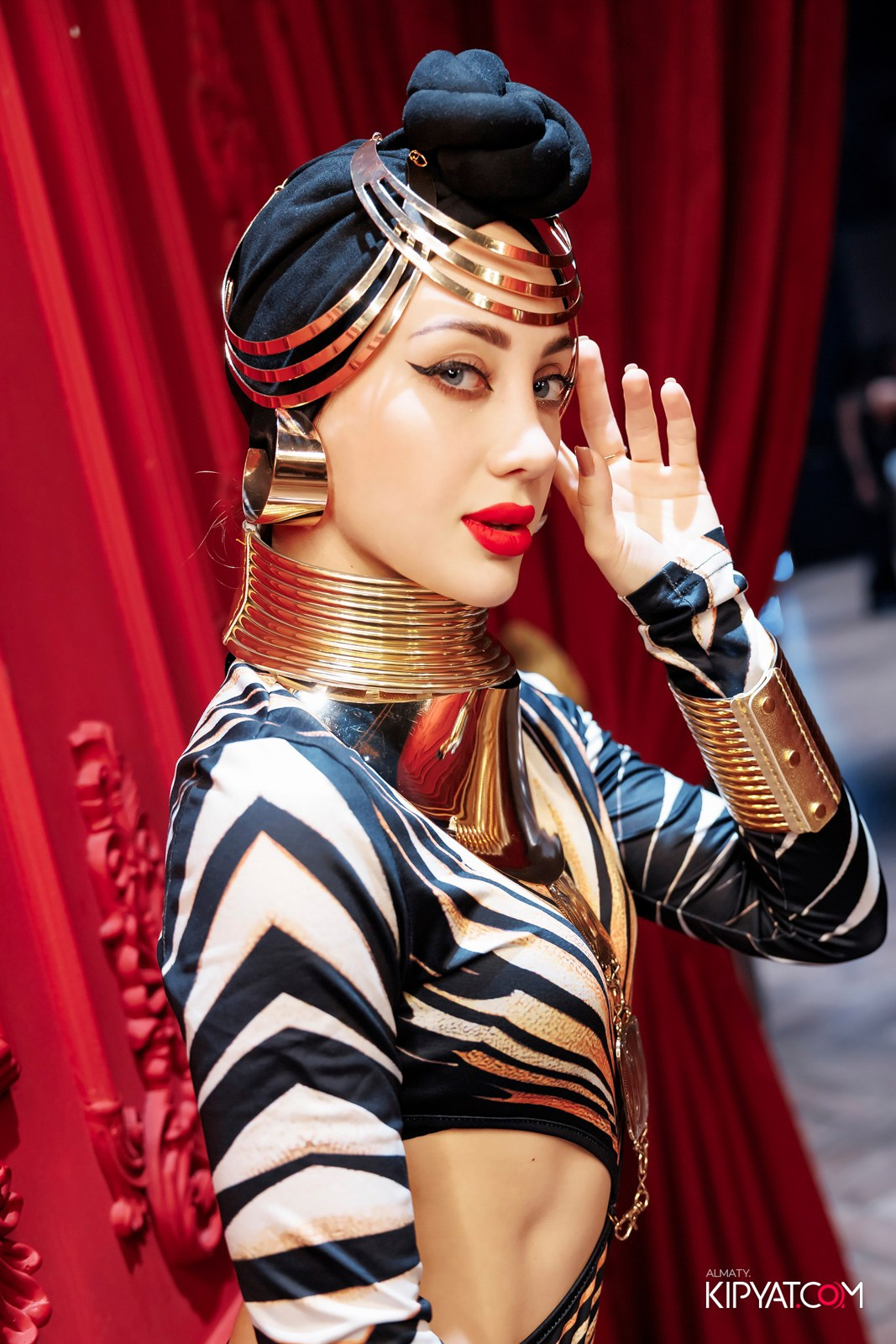 ЗАЯ, НА БИС. КИПЯТКОМ АЛМАТЫ!