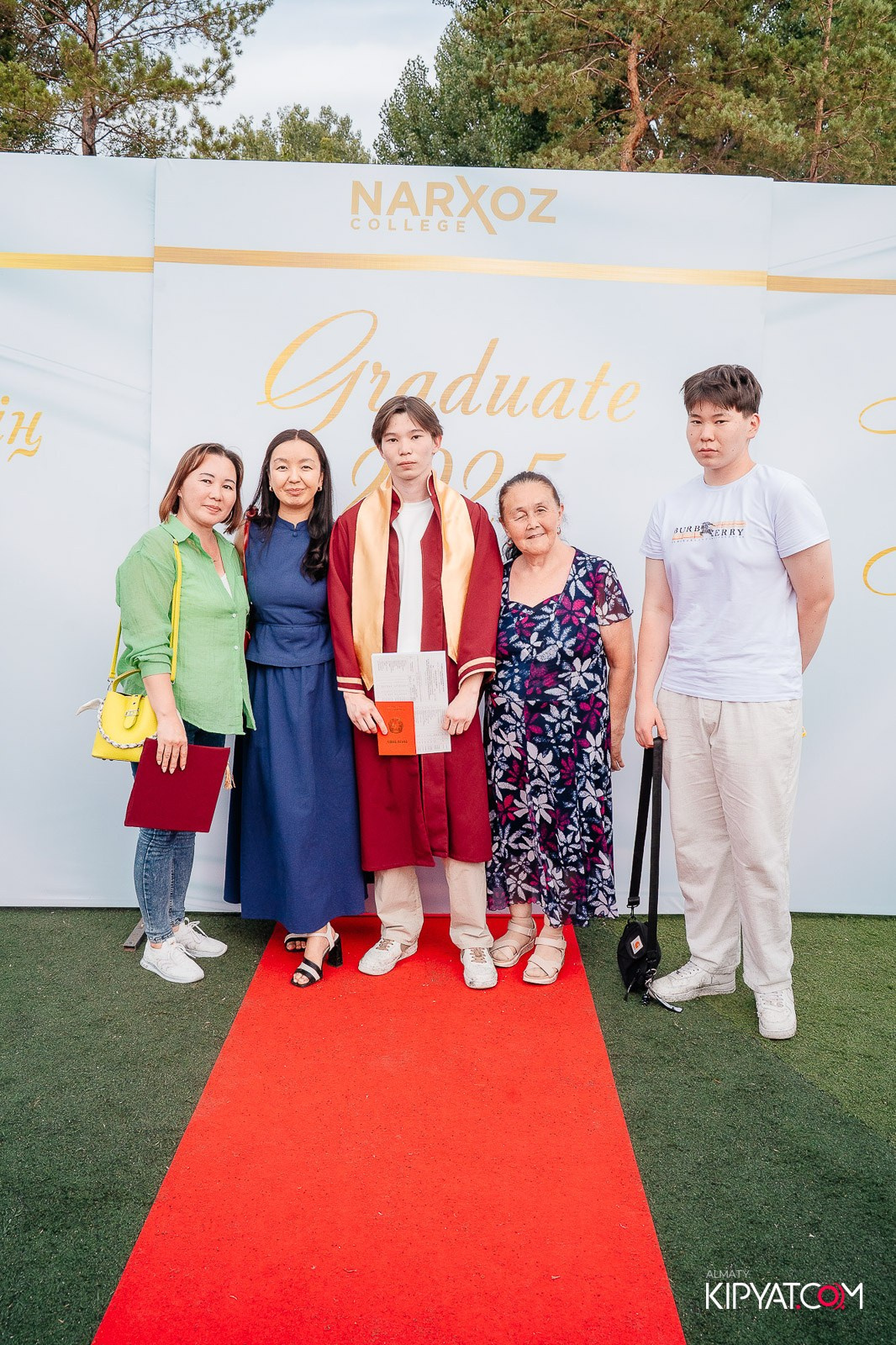 ВРУЧЕНИЕ ДИПЛОМОВ — НАРХОЗ КОЛЛЕДЖ. Part 1. КИПЯТКОМ АЛМАТЫ!