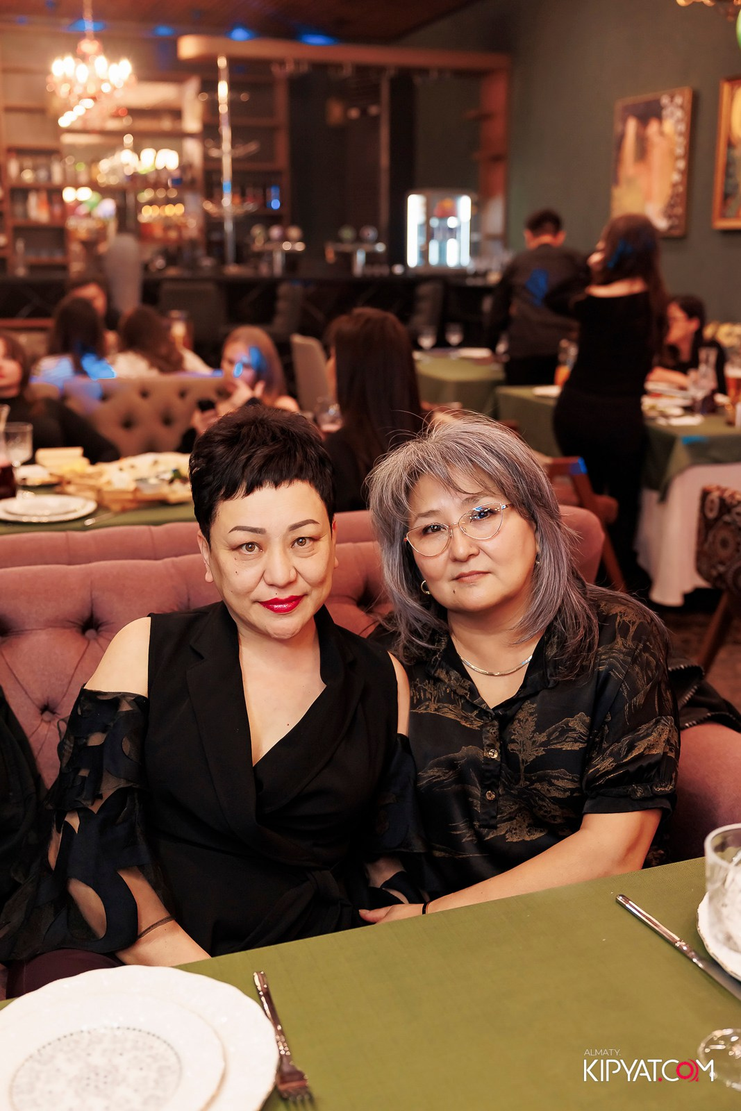 РЕСТОРАН ВЕСЕЛИДЗЕ НА ШЕВЧЕНКО. КИПЯТКОМ АЛМАТЫ!