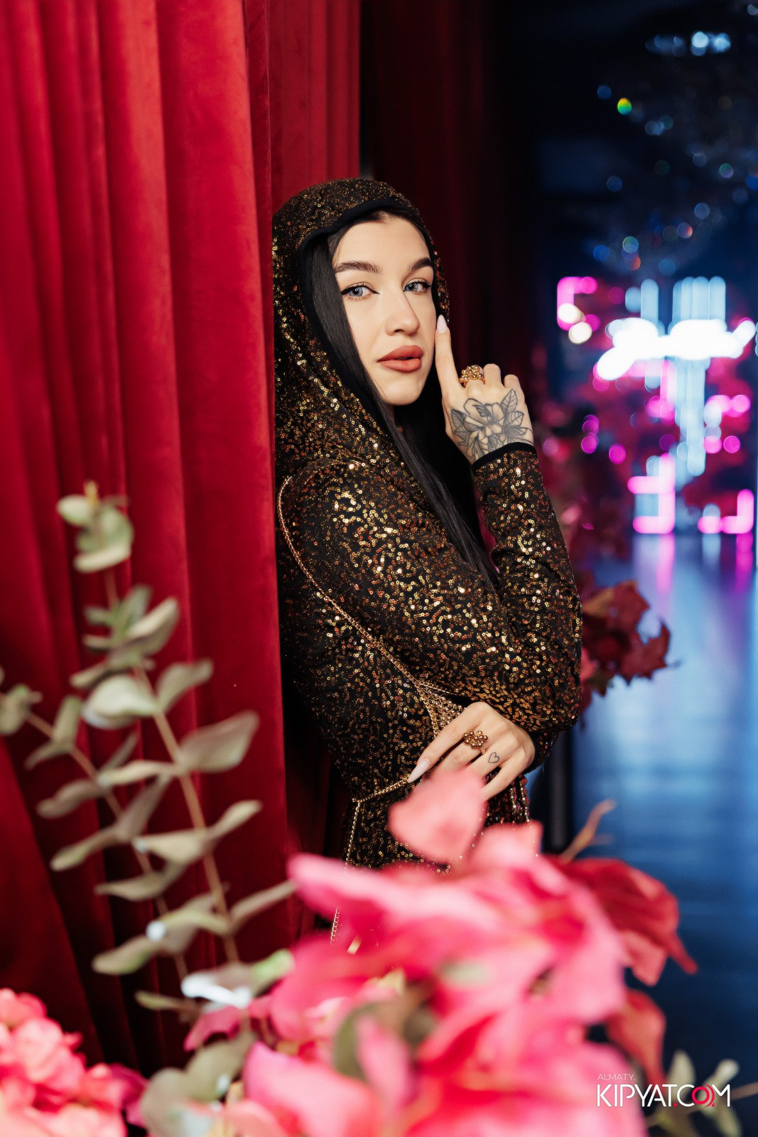 ЗАЯ, НА БИС. КИПЯТКОМ АЛМАТЫ!