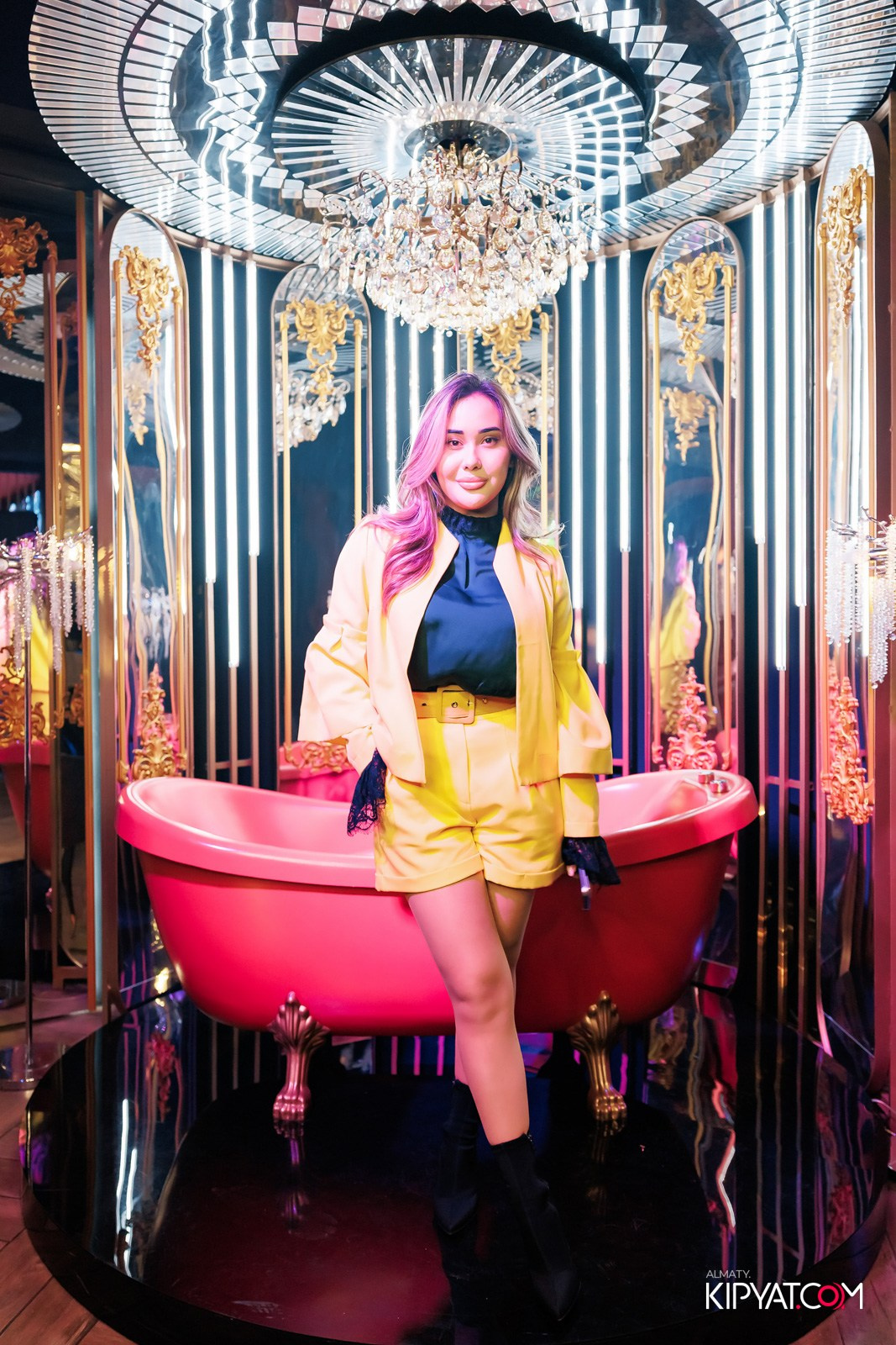 ЗАЯ, НА БИС. КИПЯТКОМ АЛМАТЫ!