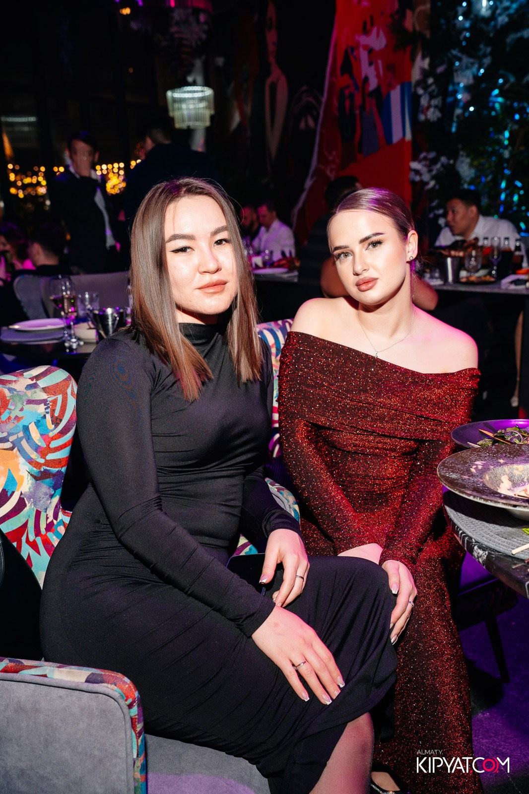 FRIENDS BAR & TERRACE. КИПЯТКОМ АЛМАТЫ!