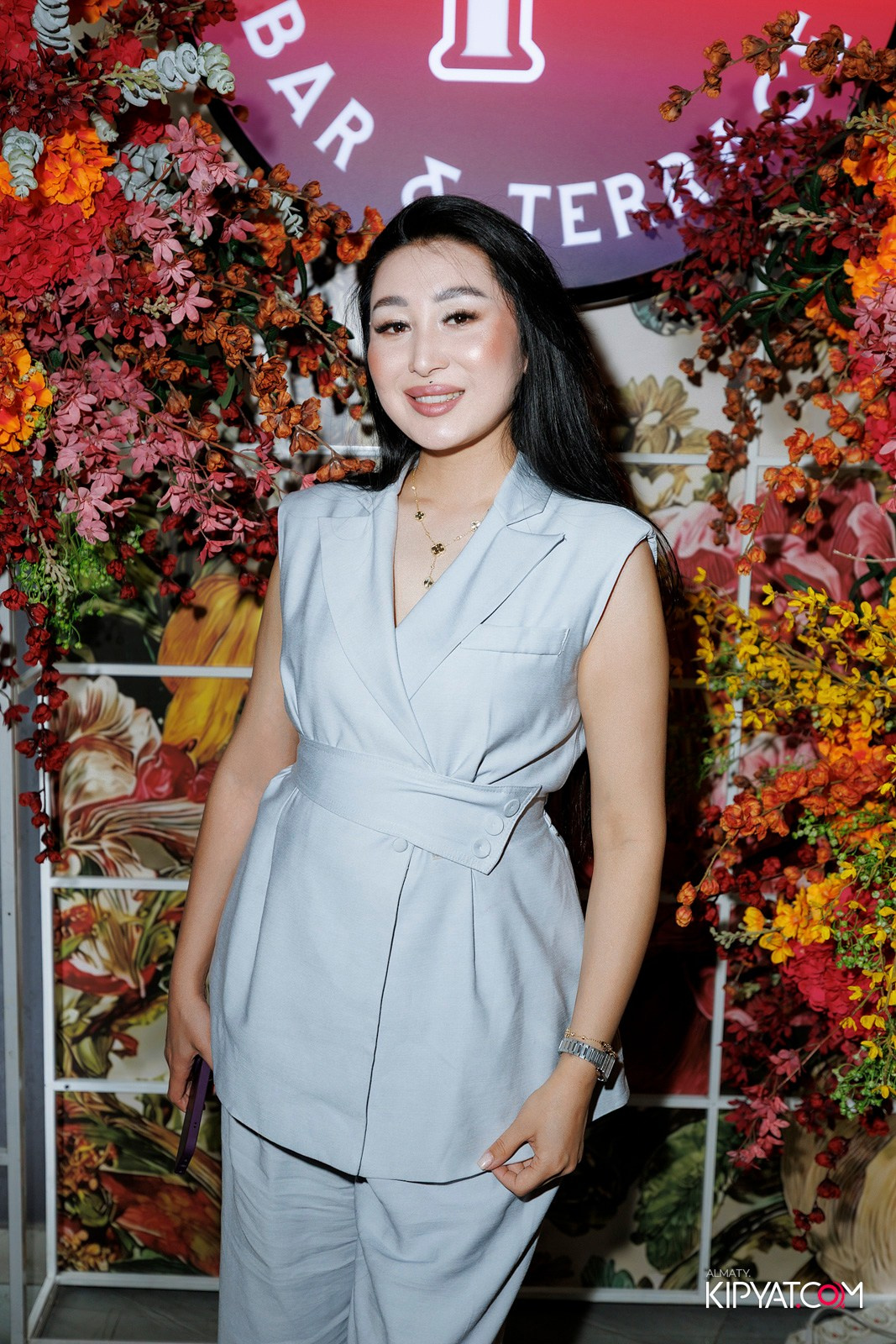 FRIENDS BAR & TERRACE. КИПЯТКОМ АЛМАТЫ! Фотосъемка мероприятий в Алматы