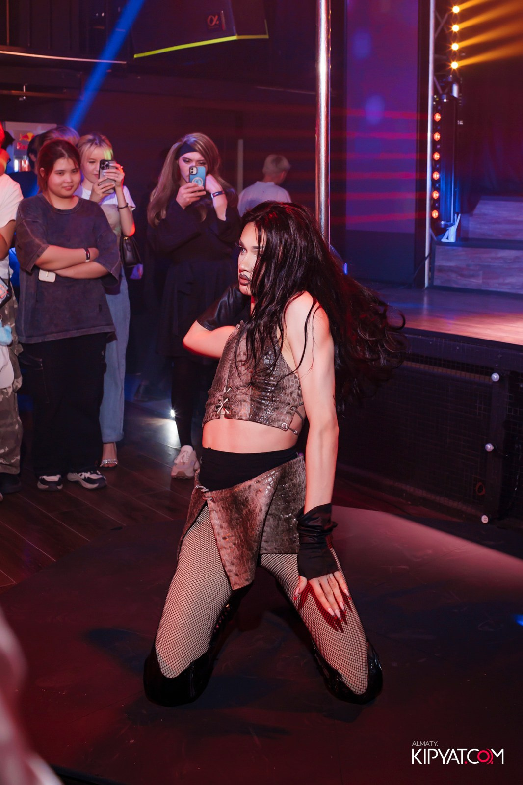 НОЧНОЙ КЛУБ ICON. КИПЯТКОМ АЛМАТЫ!