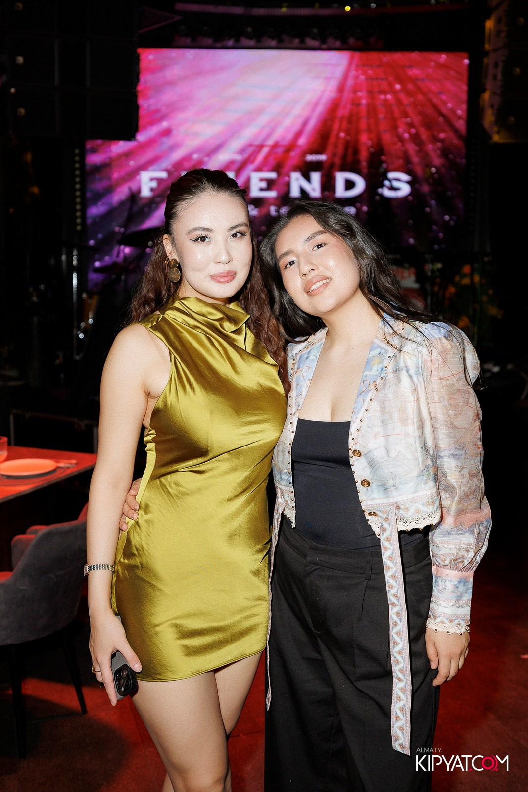 FRIENDS BAR & TERRACE. КИПЯТКОМ АЛМАТЫ! Фотосъемка мероприятий в Алматы