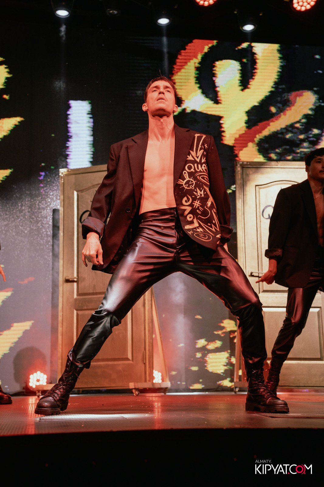 QUEEN. КИПЯТКОМ АЛМАТЫ!