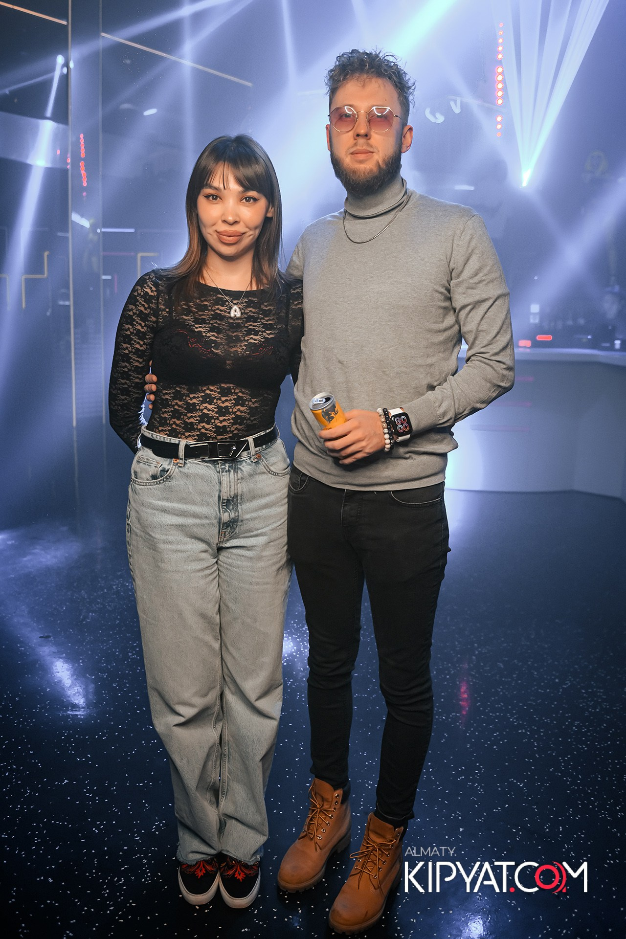 SANTA BARBARA ВЫСТУПЛЕНИЕ ГРУППЫ БРАТЬЯ ГРИММ. КИПЯТКОМ АЛМАТЫ!