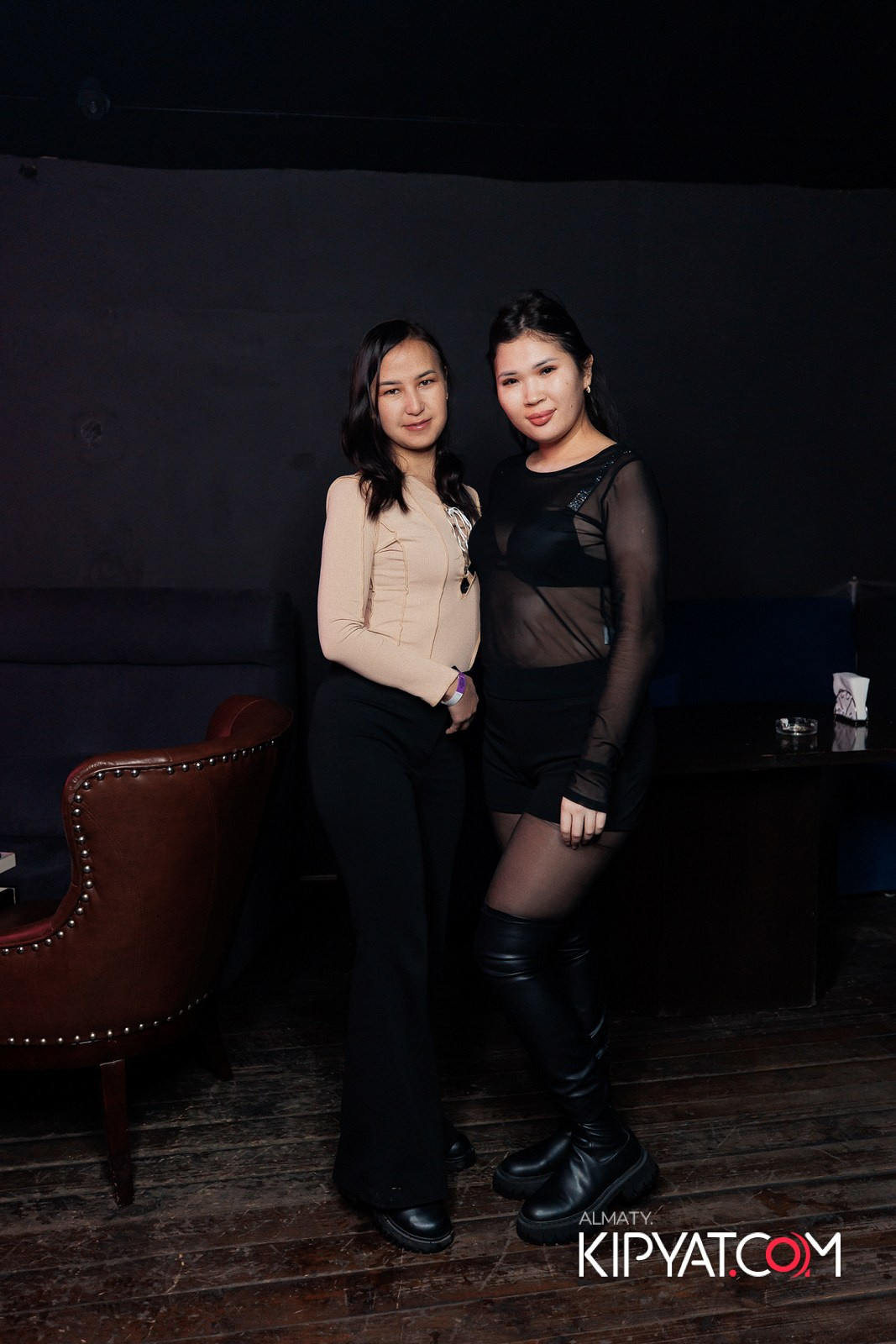 UYAT EMES BAR. КИПЯТКОМ АЛМАТЫ!