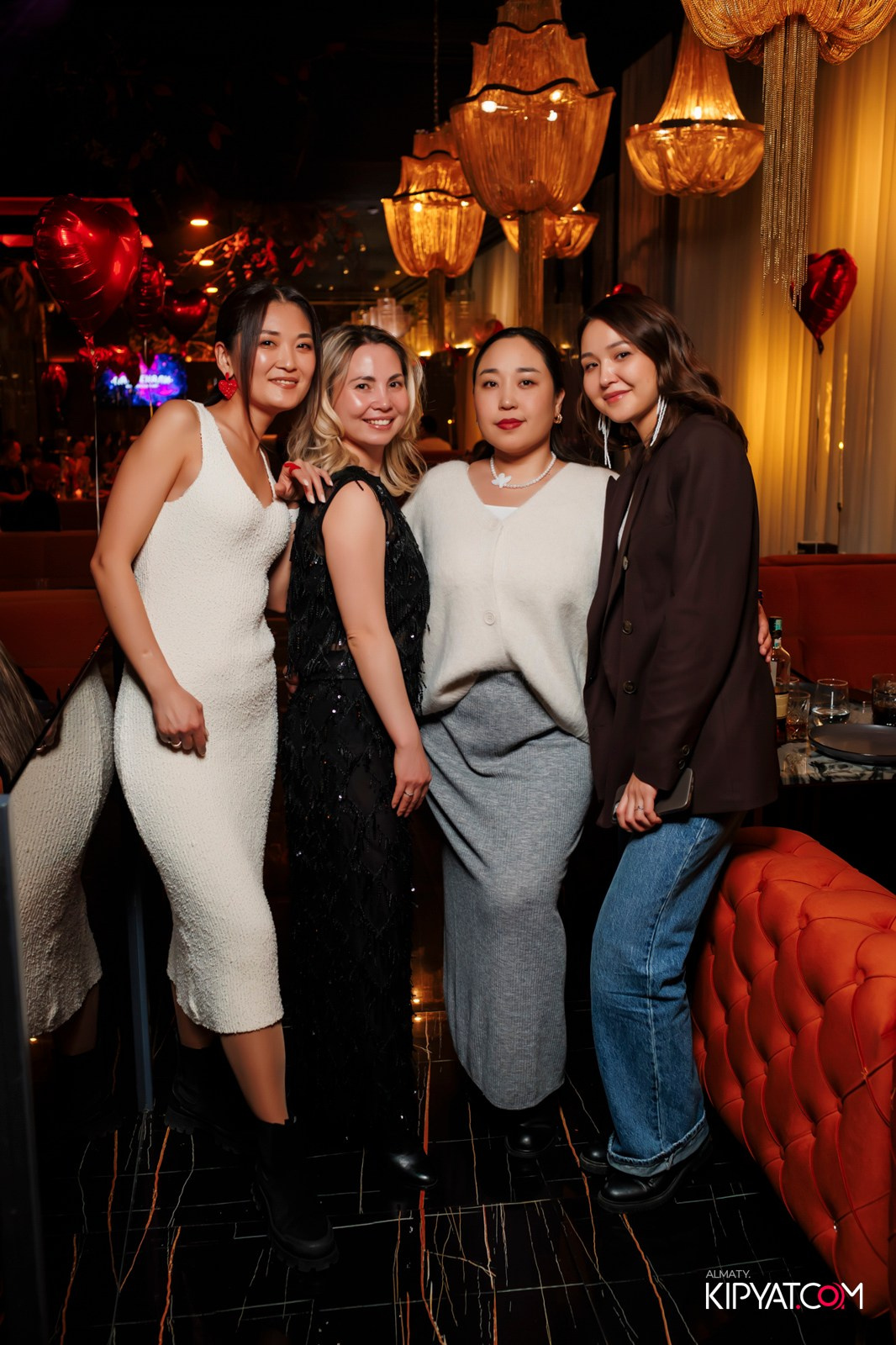 БАР ПАНАЕХАЛИ НА ДОСТЫК. КИПЯТКОМ АЛМАТЫ! Фотосъемка мероприятий в Алматы