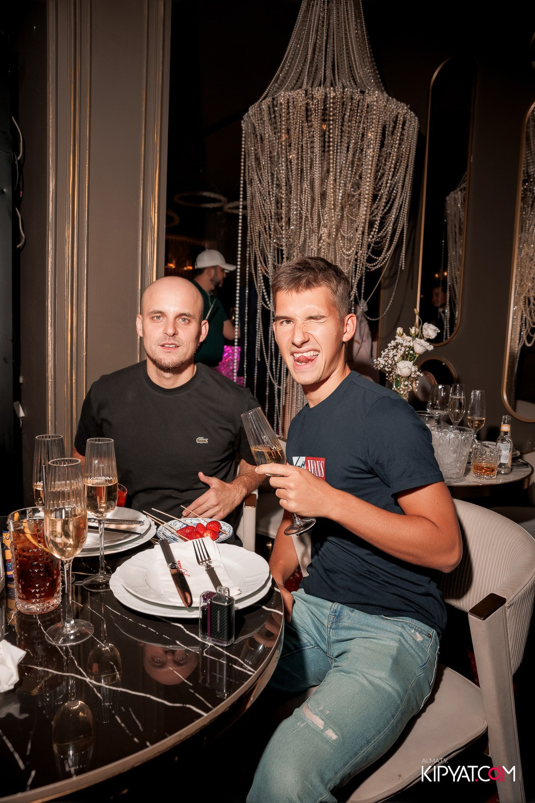 MARUV THE THEATER. КИПЯТКОМ АЛМАТЫ!