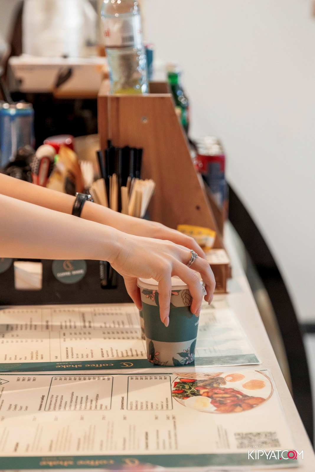 ОТКРЫТИЕ COFFEE SHAKE АСЫЛ ТАС. КИПЯТКОМ АЛМАТЫ!